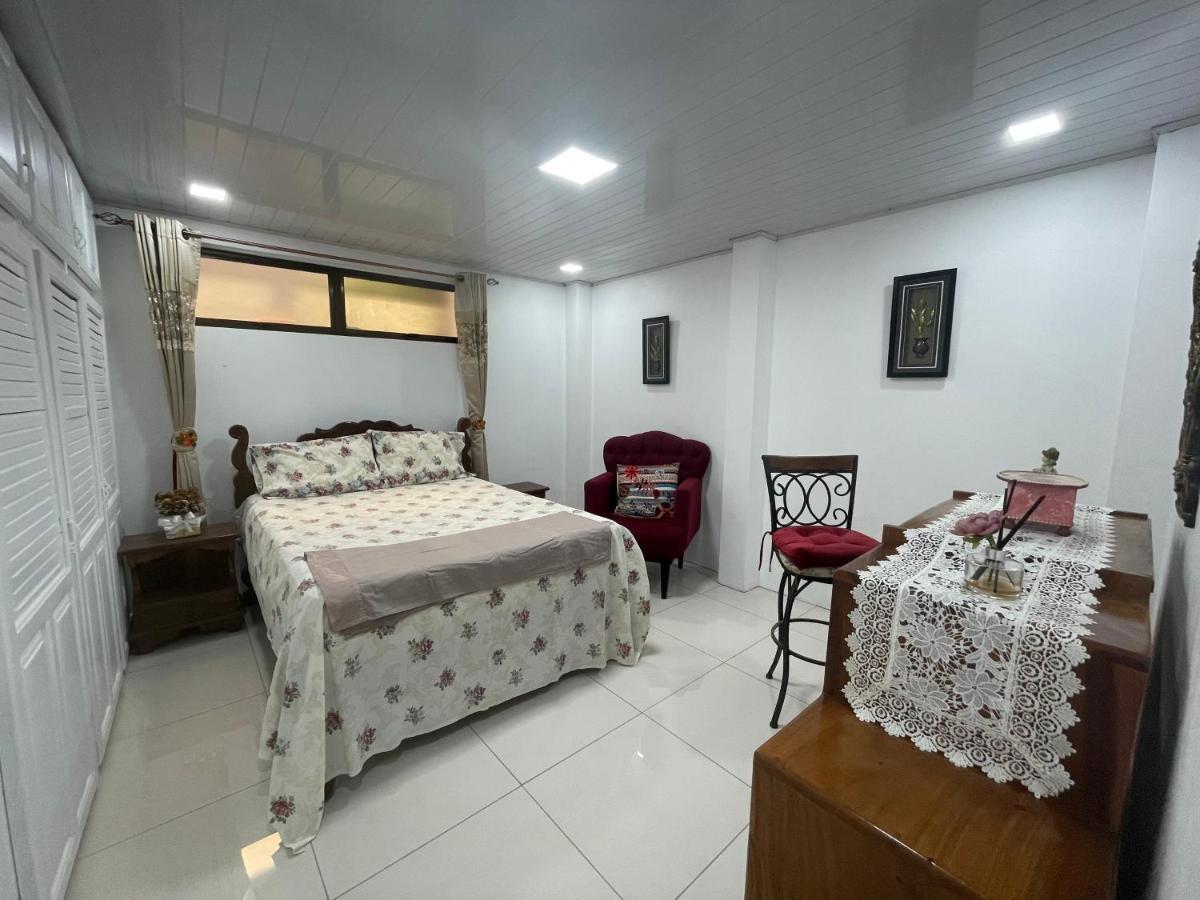 Апартаменты Alicia'S Place 10 Min From Airport Алахуэла Экстерьер фото
